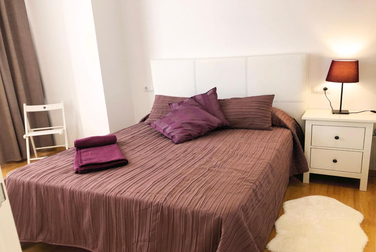 Purple&Brown Home Coruna A Coruna Exterior photo