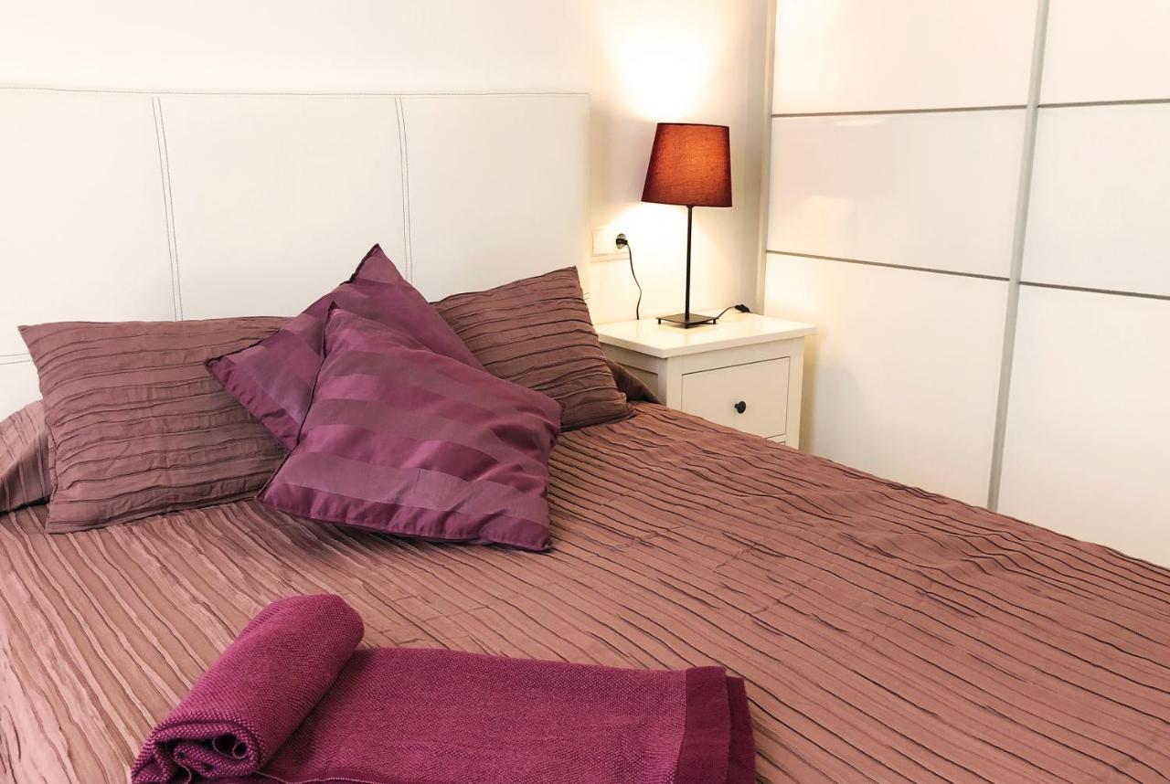 Purple&Brown Home Coruna A Coruna Exterior photo